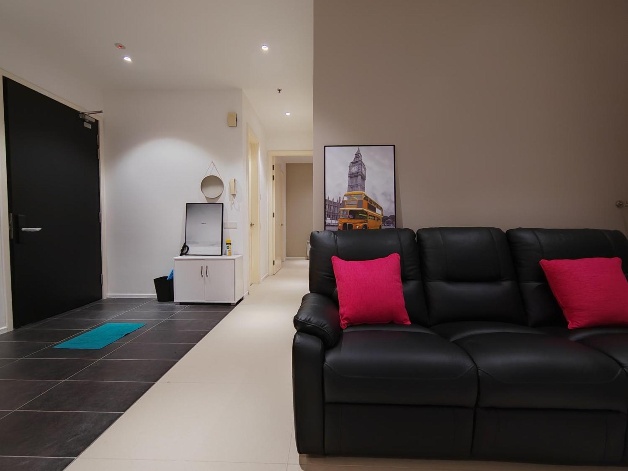 Mont Kiara Cozy 2 #2bedroom With Balcony #arcoris * Kuala Lumpur